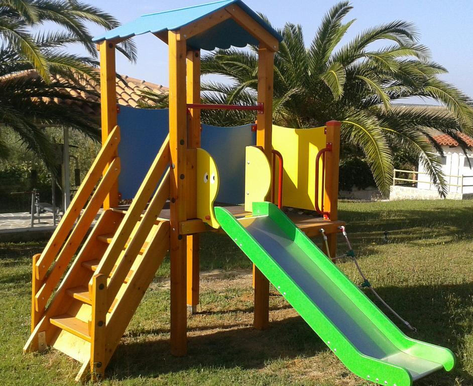 Helidonia Apartment Loutra Kyllinis Exterior photo